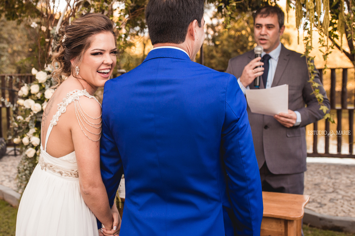 casamento, making noiva, estudio marie foto e filmes, b capelli, sao joao del rei mg, destination wedding, wedding dress, inspiration photographers, casamento do ano, wedding day, espaço festas pombal, casar ao ar livre , casamento entardecer, dj nilo