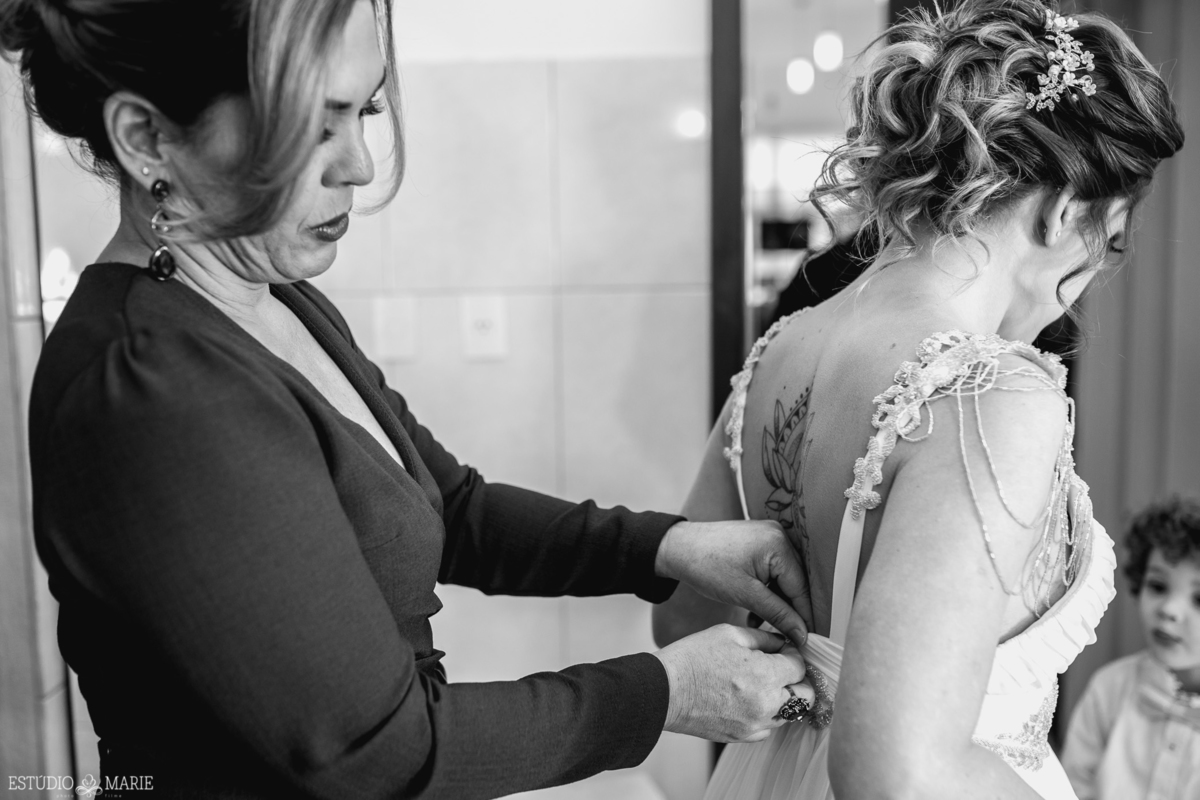 casamento, making noiva, estudio marie foto e filmes, b capelli, sao joao del rei mg, destination wedding, wedding dress, inspiration photographers, casamento do ano, wedding day, espaço festas pombal, casar ao ar livre , casamento entardecer, dj nilo