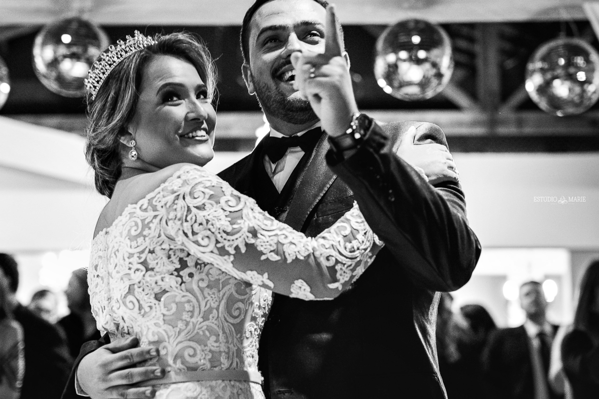 casamento, estudio marie foto e filmes, destination wedding,  wedding dress, inspiration photographers, casamento do ano, wedding day, make edu nepomuceno,  igreja do carmo, casamento em mg, cidades historicas, wedding drees, wedding ideas, noiva perfeita