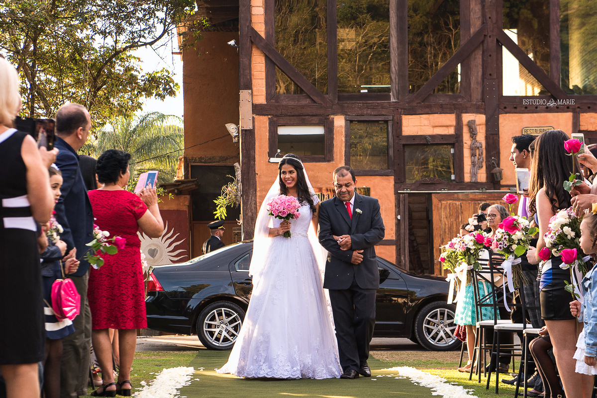 casamento, making noiva, estudio marie foto e filmes, sao joao del rei mg, destination wedding, cachoeira cala boca, casamento ao ar livre, casamento evangelico, inspiration photographers, Carol Make Bela, wedding day, vestido princesa, photography