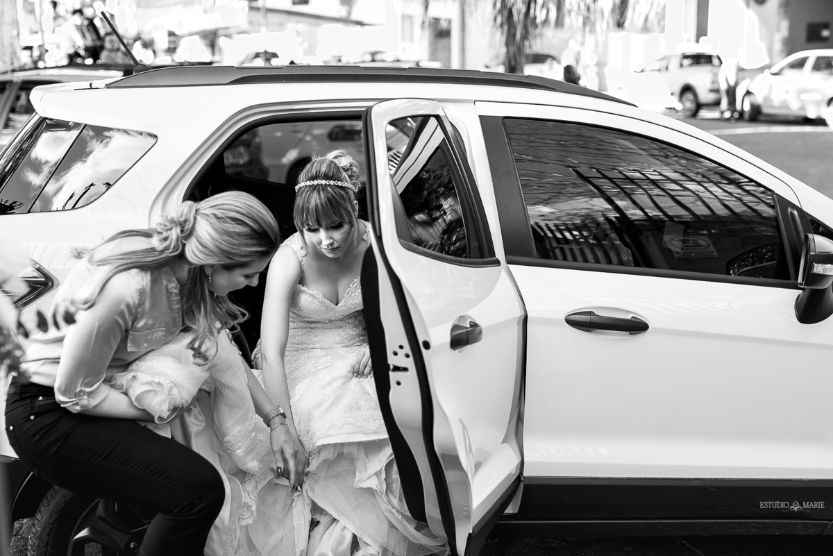 casamento, making noiva, estudio marie foto e filmes, salão kalija, resende costa mg, destination wedding, igreja do rosario,  wedding dress, inspiration photographers, casamento do ano, wedding day, photography, weddin ideasm decoração casamento