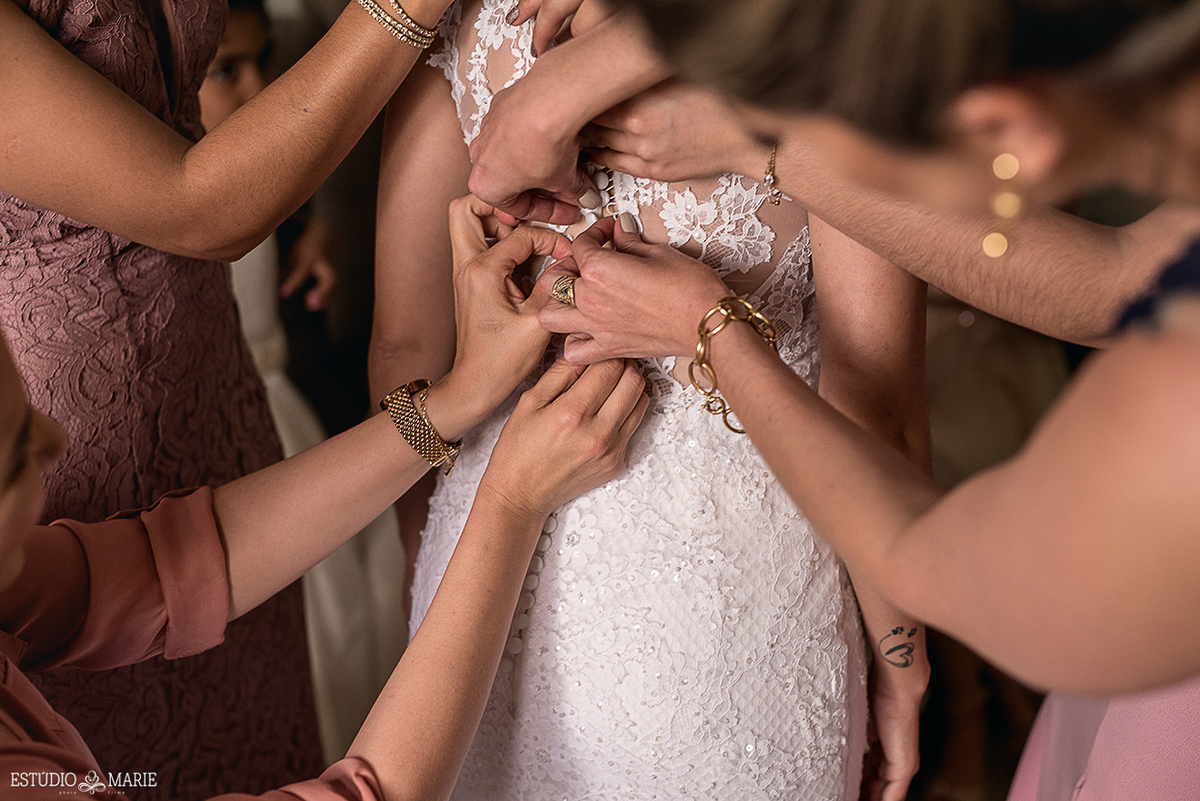 casamento, making noiva, estudio marie foto e filmes, salão kalija, resende costa mg, destination wedding, igreja do rosario,  wedding dress, inspiration photographers, casamento do ano, wedding day, photography, weddin ideasm decoração casamento