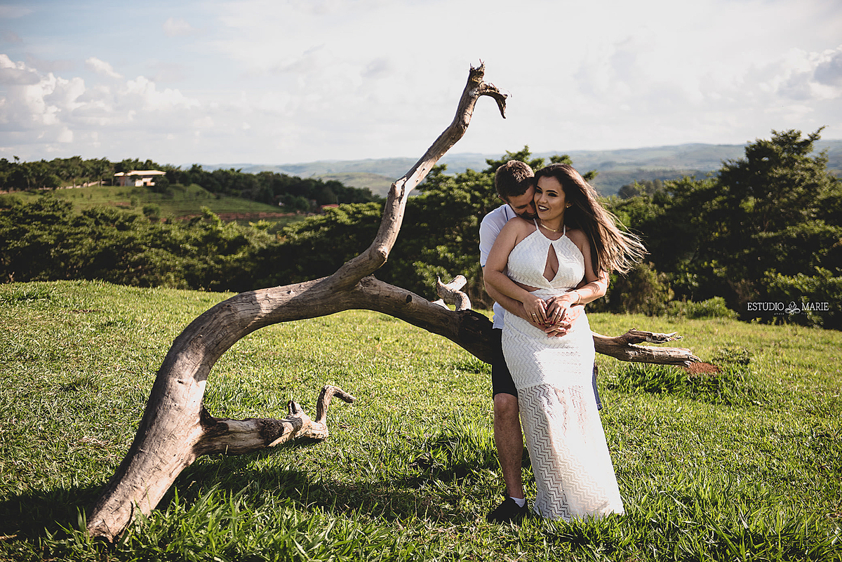 ensaio de namoro pré casamento pré wedding, tiradentes mg, bichinho, prados, parque dos fundadores, casamento em mg, casando em mg, ensaio fotografico entardecer, e-session, gf moveis, serra de tiradentes, serra sao jose, engengement session,save the date