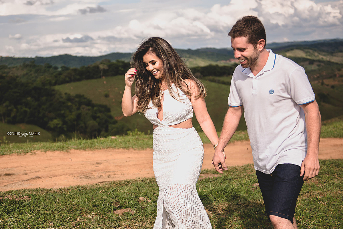 ensaio de namoro pré casamento pré wedding, tiradentes mg, bichinho, prados, parque dos fundadores, casamento em mg, casando em mg, ensaio fotografico entardecer, e-session, gf moveis, serra de tiradentes, serra sao jose, engengement session,save the date