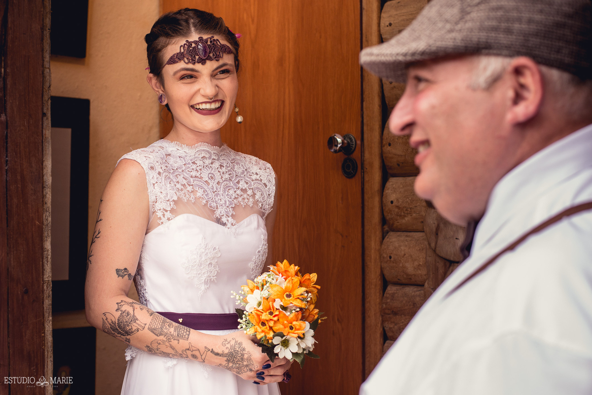 wedding, destination wedding, casamento de dia, casamento externo, reserva cachoeira cala boca, casando em minas gerais, casamento bruxo, casamento maçônico, casamento DIY, noiva tatuada, noivo com barba