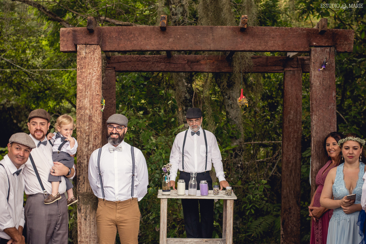 wedding, destination wedding, casamento de dia, casamento externo, reserva cachoeira cala boca, casando em minas gerais, casamento bruxo, casamento maçônico, casamento DIY, noiva tatuada, noivo com barba