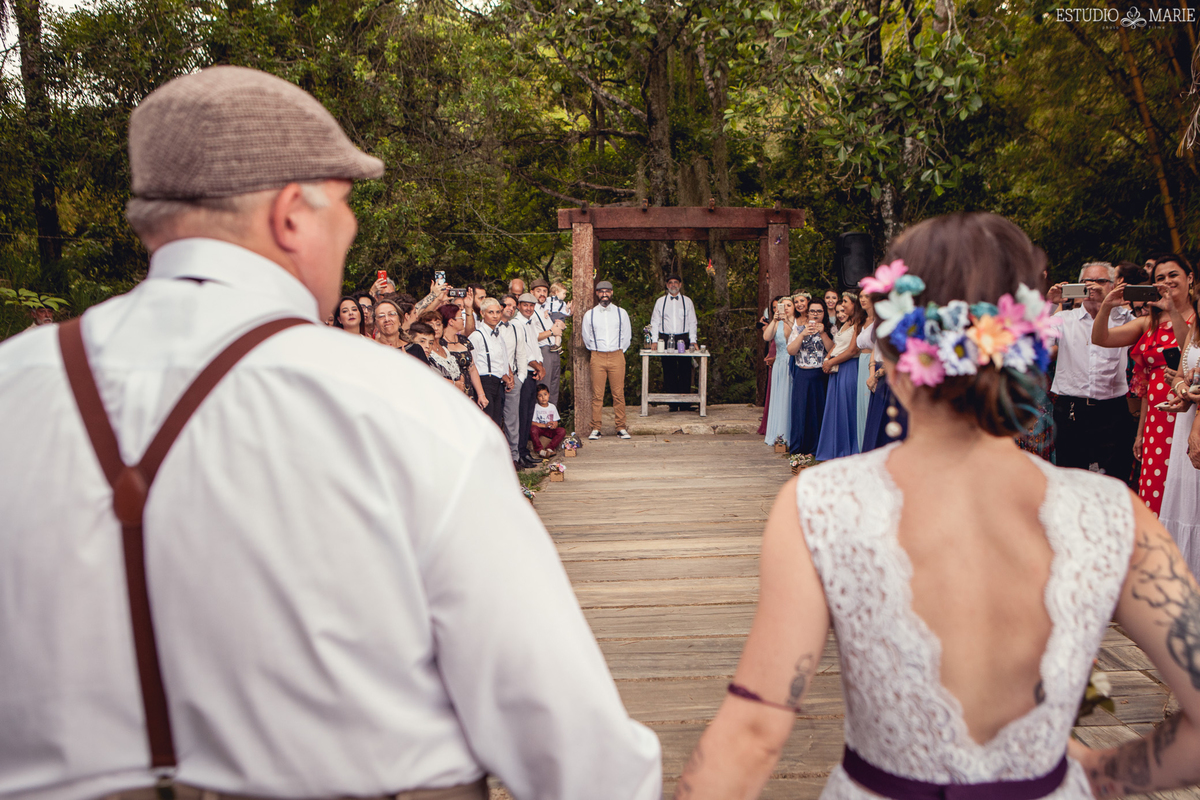 wedding, destination wedding, casamento de dia, casamento externo, reserva cachoeira cala boca, casando em minas gerais, casamento bruxo, casamento maçônico, casamento DIY, noiva tatuada, noivo com barba