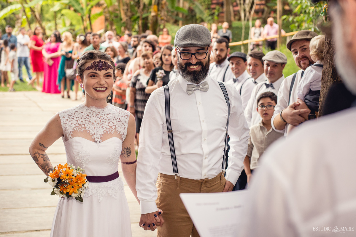 wedding, destination wedding, casamento de dia, casamento externo, reserva cachoeira cala boca, casando em minas gerais, casamento bruxo, casamento maçônico, casamento DIY, noiva tatuada, noivo com barba