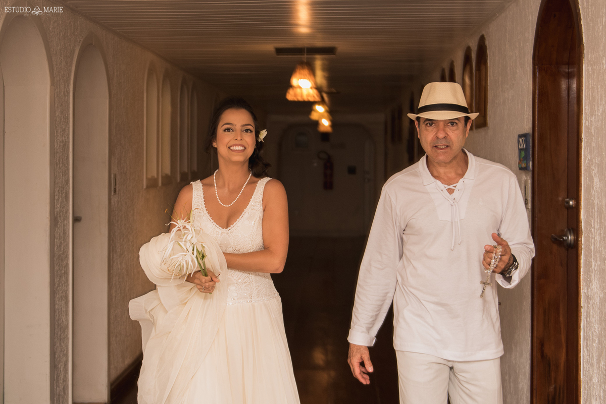 destination wedding,  wedding dress, inspiration photographers, casamento do ano, wedding day, casando na praia, casamento na praia, hotel quinta do ouro, haus bier, mini wedding,edu nepomuceno, arraial da ajuda, casamento bahia, casamento trancoso