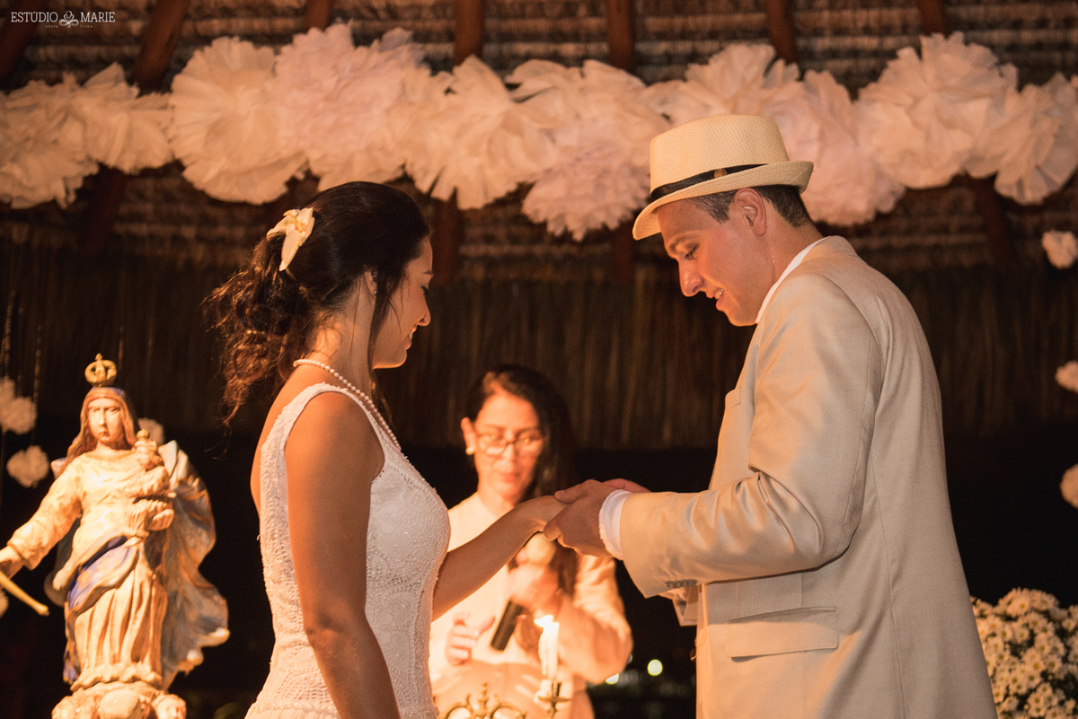 destination wedding,  wedding dress, inspiration photographers, casamento do ano, wedding day, casando na praia, casamento na praia, hotel quinta do ouro, haus bier, mini wedding,edu nepomuceno, arraial da ajuda, casamento bahia, casamento trancoso