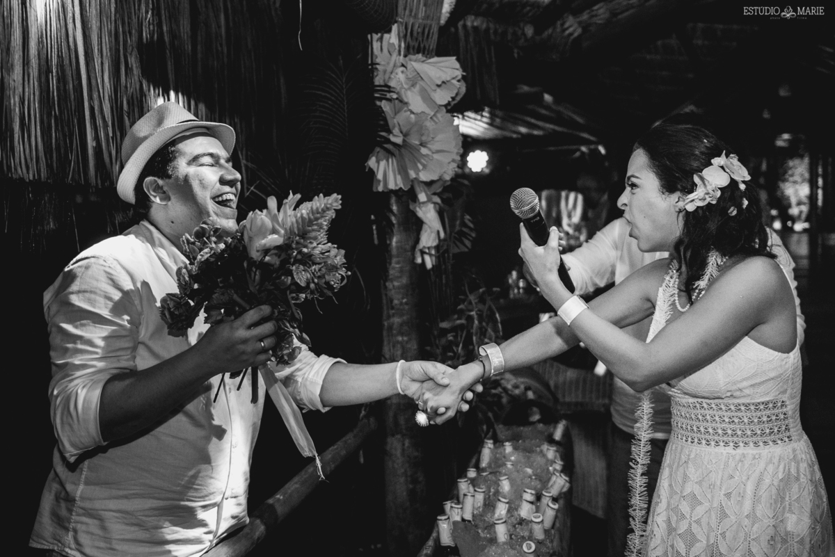 destination wedding,  wedding dress, inspiration photographers, casamento do ano, wedding day, casando na praia, casamento na praia, hotel quinta do ouro, haus bier, mini wedding,edu nepomuceno, arraial da ajuda, casamento bahia, casamento trancoso