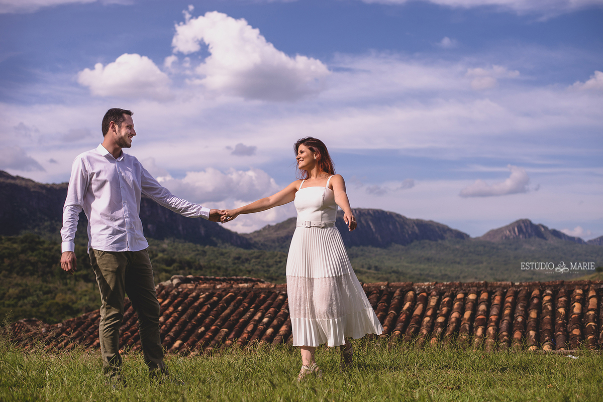 ensaio de namoro, pré casamento pré wedding, tiradentes mg, casamento em mg, casando em mg, ensaio fotografico entardecer, e-session,serra de tiradentes,  engengement session,save the date, centro historico tiradentes, casamento civil, wedding day, 