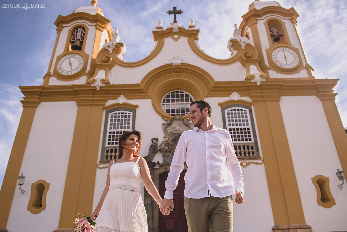 ensaio de namoro, pré casamento pré wedding, tiradentes mg, casamento em mg, casando em mg, ensaio fotografico entardecer, e-session,serra de tiradentes,  engengement session,save the date, centro historico tiradentes, casamento civil, wedding day, 