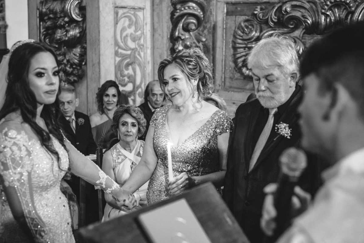 destination wedding,  wedding dress, inspiration photographers, casamento do ano, wedding day, ,igreja matriz santo antonio, casa fonbart, make bela, wedding ideas, casando em tiradentes, vestido de noiva, casamento igreja historica, madrinhas iguais 