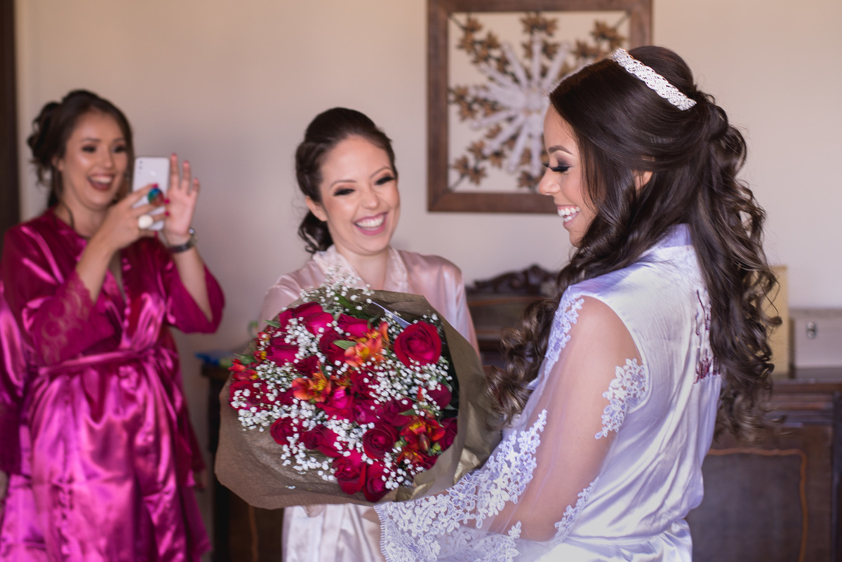 destination wedding,  wedding dress, inspiration photographers, casamento do ano, wedding day, ,igreja matriz santo antonio, casa fonbart, make bela, wedding ideas, casando em tiradentes, vestido de noiva, casamento igreja historica, madrinhas iguais 