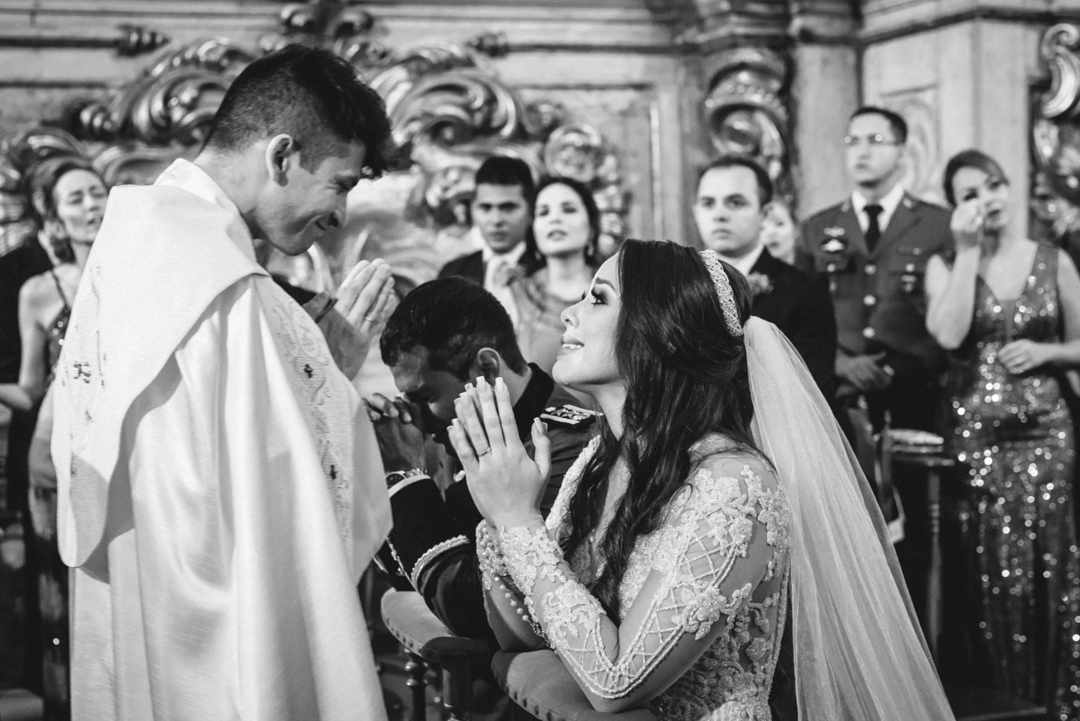 destination wedding,  wedding dress, inspiration photographers, casamento do ano, wedding day, ,igreja matriz santo antonio, casa fonbart, make bela, wedding ideas, casando em tiradentes, vestido de noiva, casamento igreja historica, madrinhas iguais 