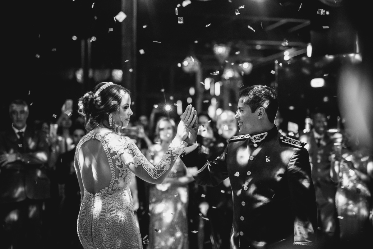 destination wedding,  wedding dress, inspiration photographers, casamento do ano, wedding day, ,igreja matriz santo antonio, casa fonbart, make bela, wedding ideas, casando em tiradentes, vestido de noiva, casamento igreja historica, madrinhas iguais 