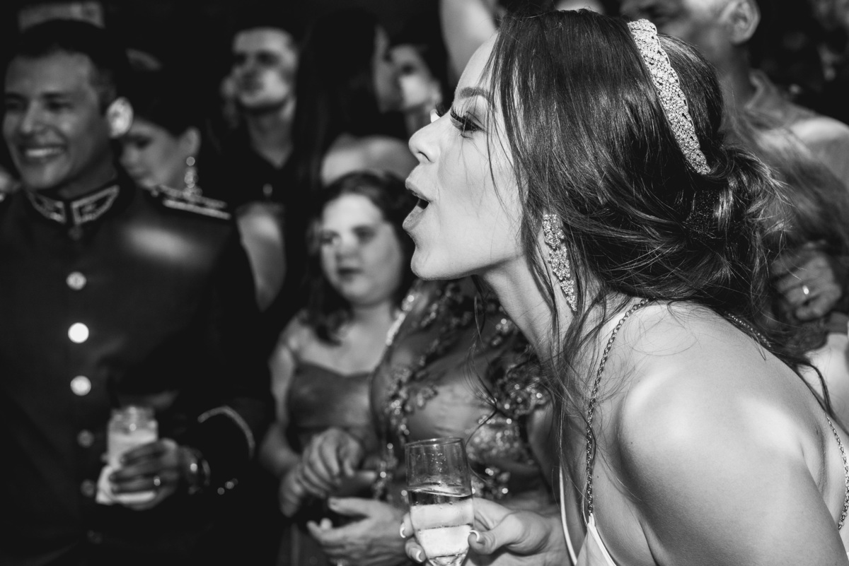 destination wedding,  wedding dress, inspiration photographers, casamento do ano, wedding day, ,igreja matriz santo antonio, casa fonbart, make bela, wedding ideas, casando em tiradentes, vestido de noiva, casamento igreja historica, madrinhas iguais 