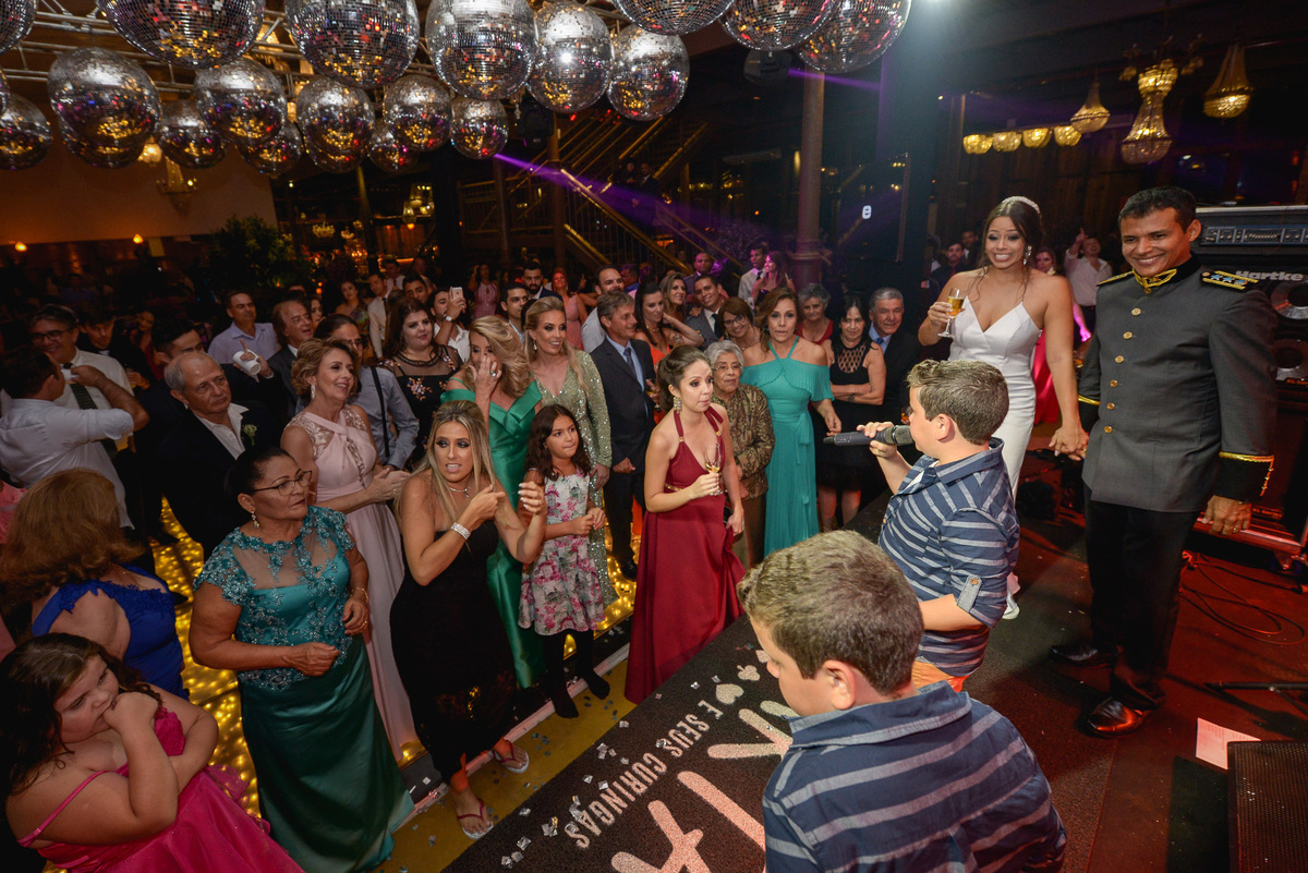 destination wedding,  wedding dress, inspiration photographers, casamento do ano, wedding day, ,igreja matriz santo antonio, casa fonbart, make bela, wedding ideas, casando em tiradentes, vestido de noiva, casamento igreja historica, madrinhas iguais 