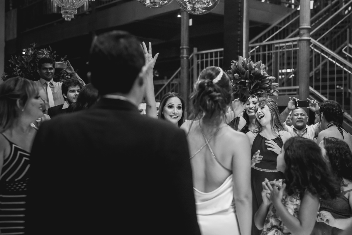 destination wedding,  wedding dress, inspiration photographers, casamento do ano, wedding day, ,igreja matriz santo antonio, casa fonbart, make bela, wedding ideas, casando em tiradentes, vestido de noiva, casamento igreja historica, madrinhas iguais 