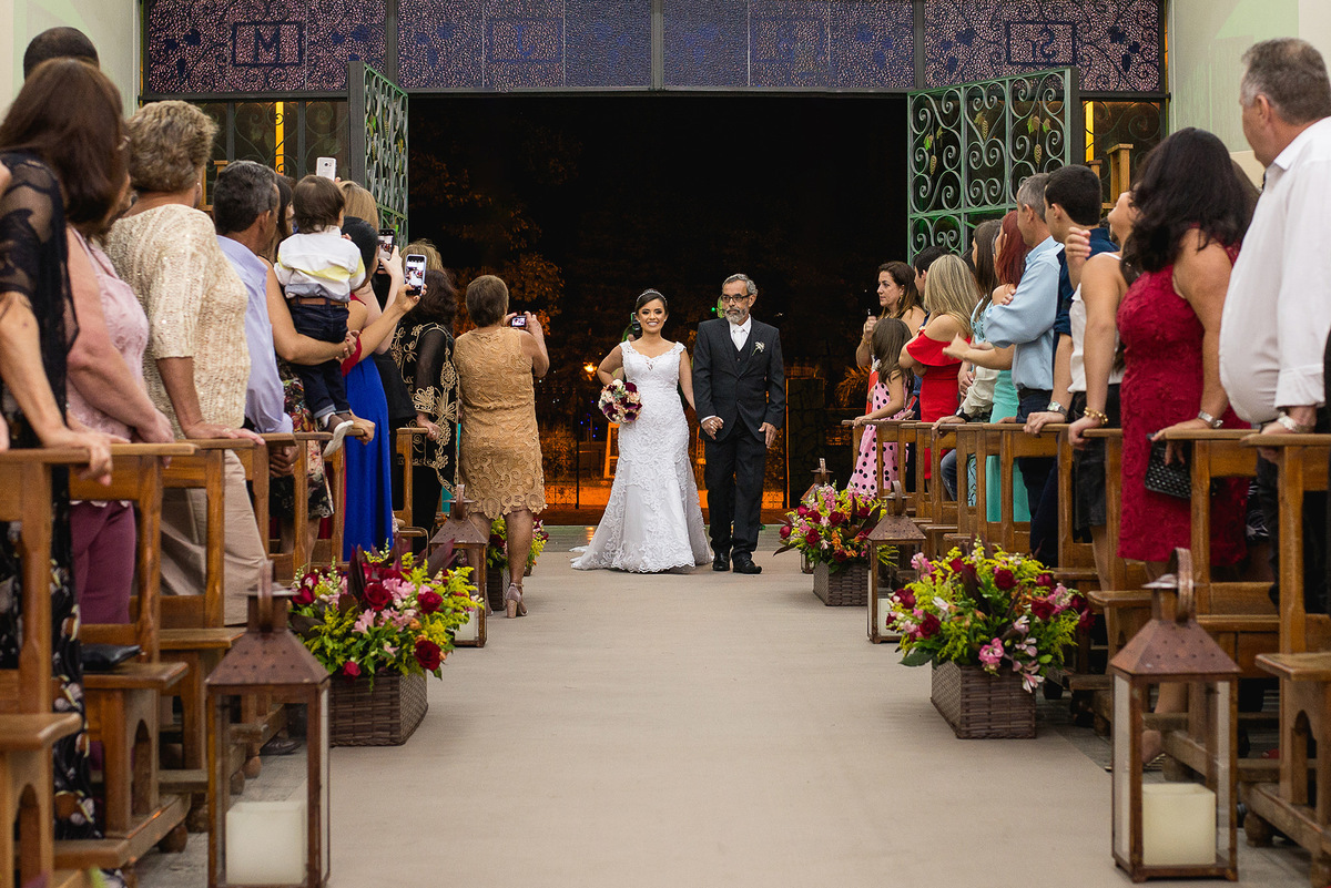 destination wedding,  wedding dress, inspiration photographers, casamento do ano, wedding day, le hall,igreja bom jesus de matosinhos, festejar cerimonial, gf  locacao moveis, dani silva make,  making of ring light,  vestido noiva alta costura, dress
