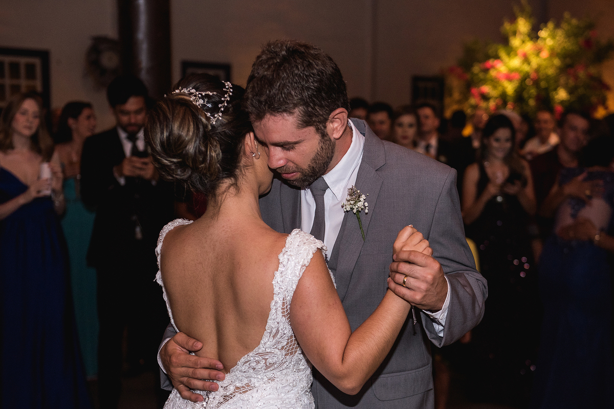 destination wedding,  wedding dress, inspiration photographers, casamento do ano, wedding day, le hall,igreja bom jesus de matosinhos, festejar cerimonial, gf  locacao moveis, dani silva make,  making of ring light,  vestido noiva alta costura, dress