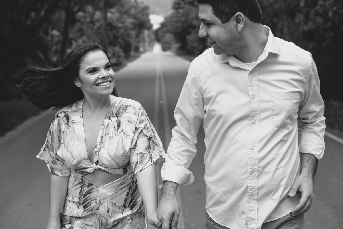 ensaio de namoro, pré casamento, pré wedding, tiradentes mg, casamento em mg, casando em mg, e-session,serra de tiradentes,  engengement session,save the date, ensaio na estrada, wedding day, cachoeira tiradentes, ensaio de casal