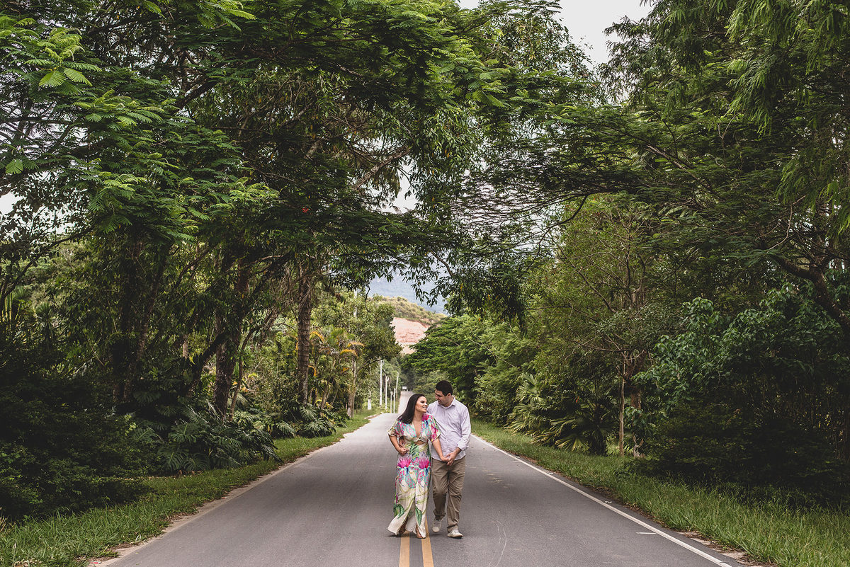 ensaio de namoro, pré casamento, pré wedding, tiradentes mg, casamento em mg, casando em mg, e-session,serra de tiradentes,  engengement session,save the date, ensaio na estrada, wedding day, cachoeira tiradentes, ensaio de casal