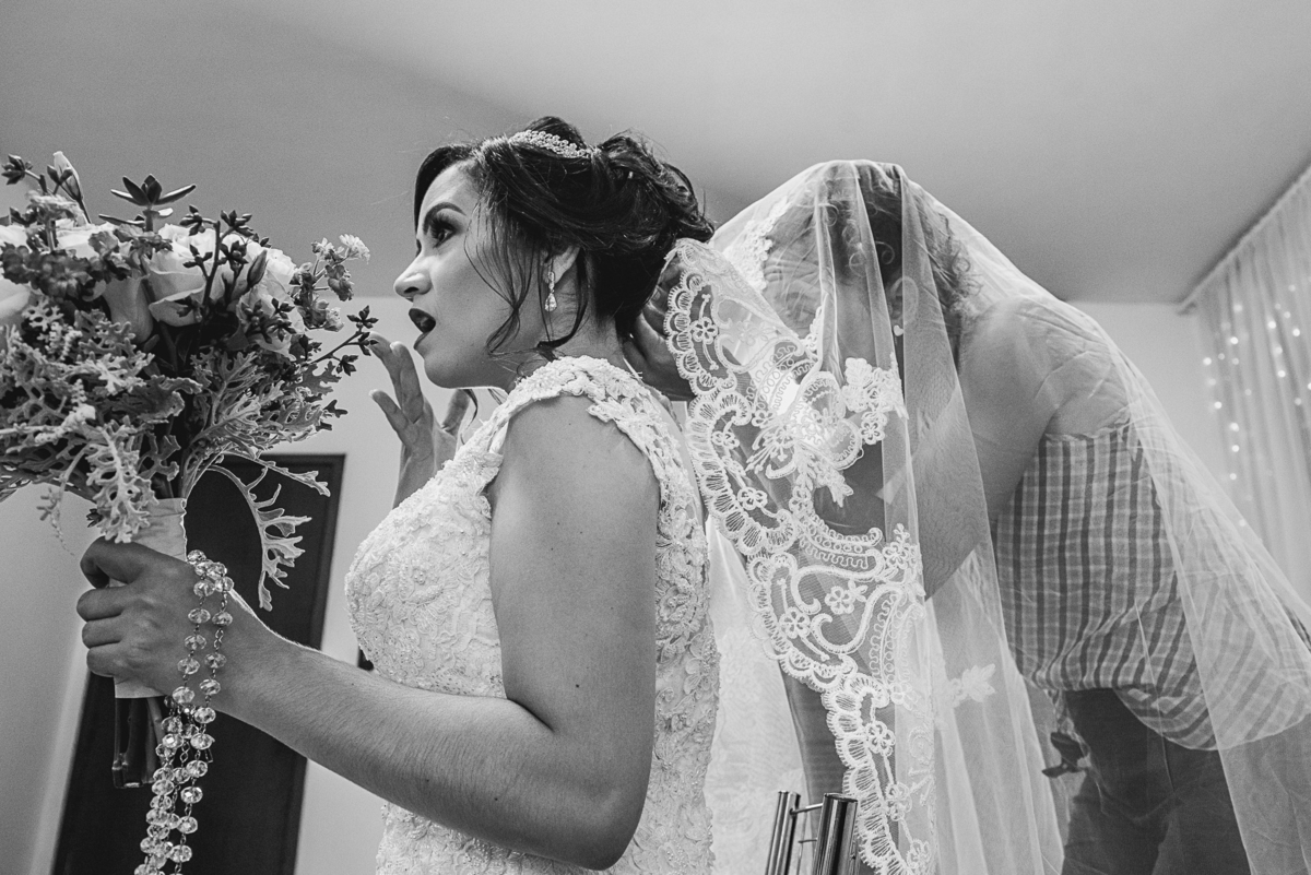 make bela,vestido de noiva giulliano oliva, guybuffet, casamento igreja do carmo, destination wedding, dj nilo jf, wedding ideas, casamento a noite, vestido sob medida, festa de casamento, casando em mg, vestidos madrinhas azul tiffany, wedding dream,