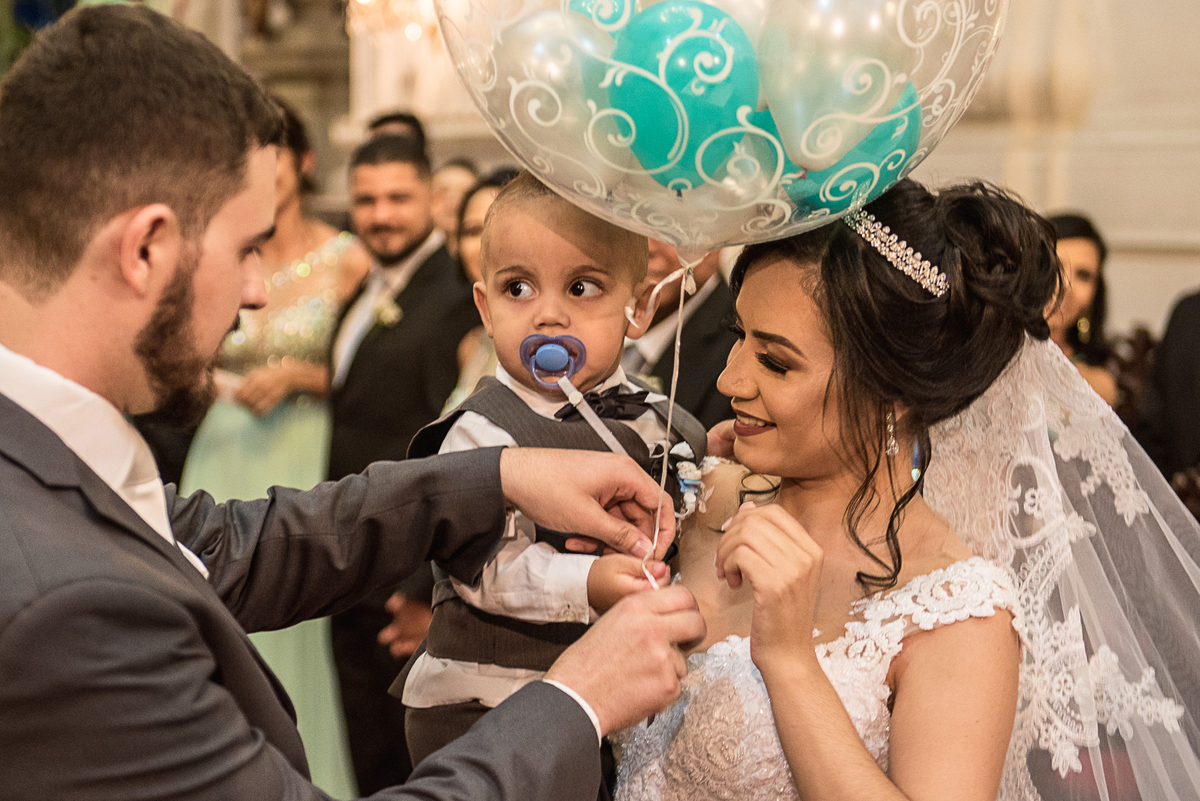 make bela,vestido de noiva giulliano oliva, guybuffet, casamento igreja do carmo, destination wedding, dj nilo jf, wedding ideas, casamento a noite, vestido sob medida, festa de casamento, casando em mg, vestidos madrinhas azul tiffany, wedding dream,