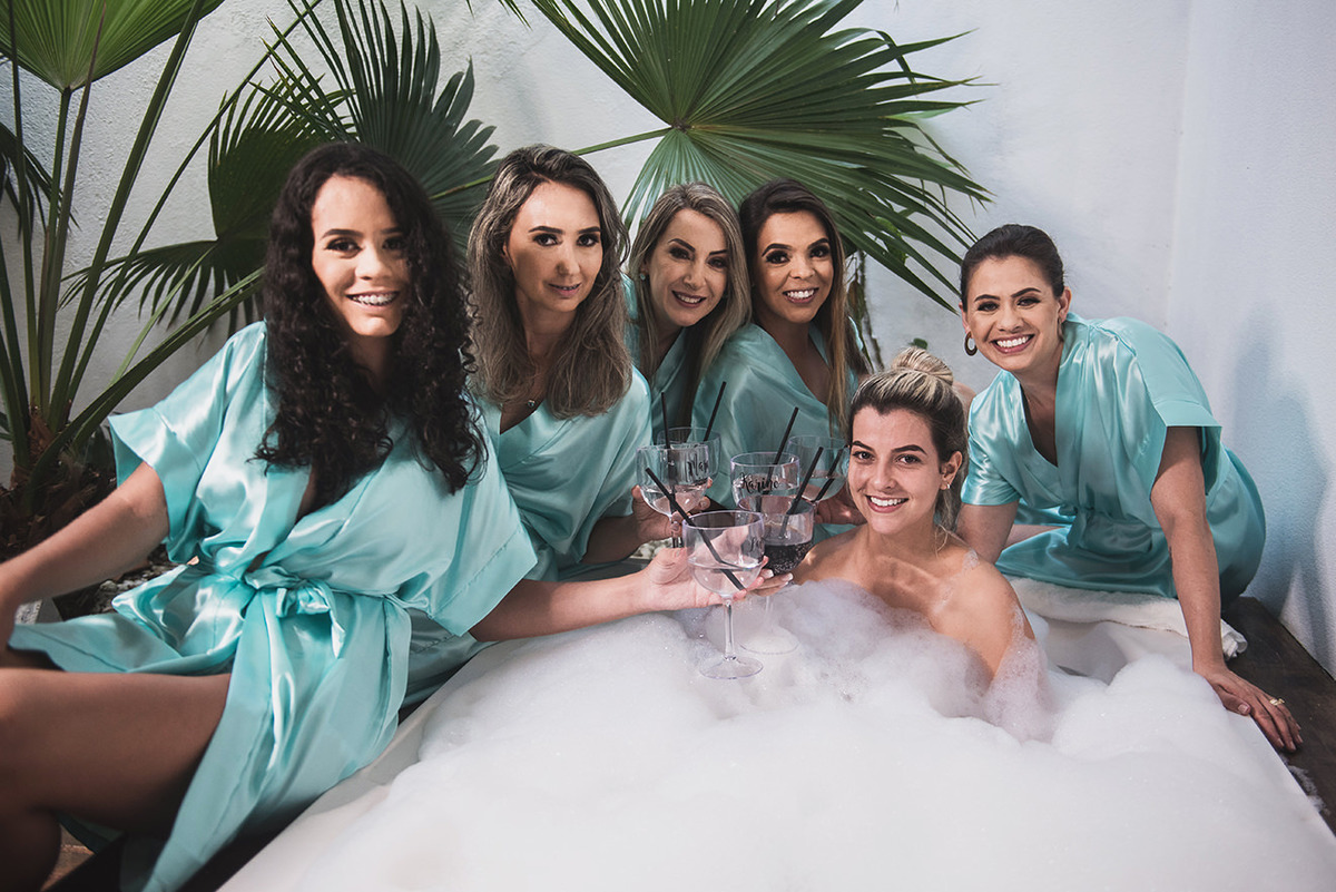 destination wedding,  wedding dress, inspiration photographers, casamento do ano, wedding day, casando na praia, casamento na praia, do bosque wedding, mini wedding,anaraisa mariana makeup, praia do canto, casamento buzios, casamento angra, casando no RJ