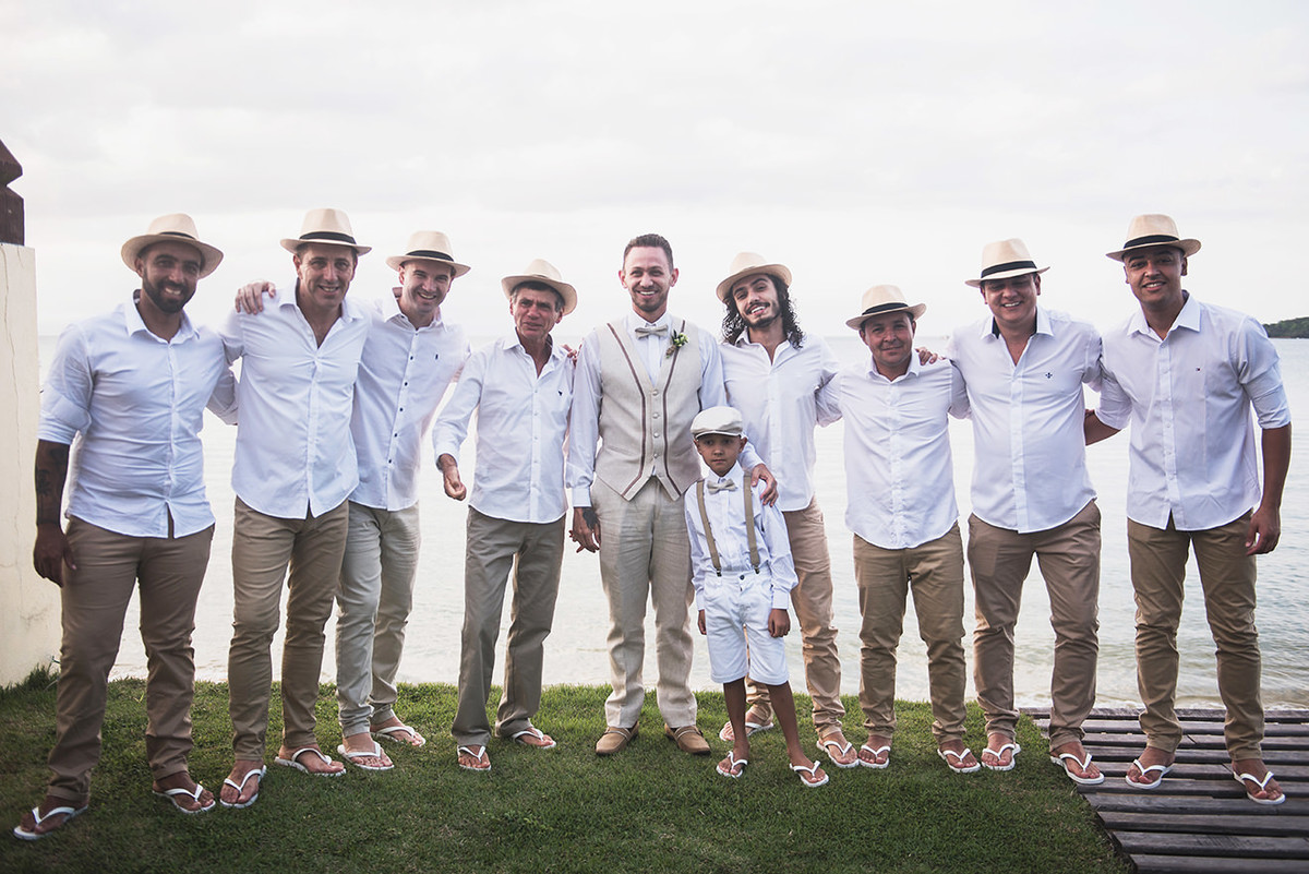 destination wedding,  wedding dress, inspiration photographers, casamento do ano, wedding day, casando na praia, casamento na praia, do bosque wedding, mini wedding,anaraisa mariana makeup, praia do canto, casamento buzios, casamento angra, casando no RJ