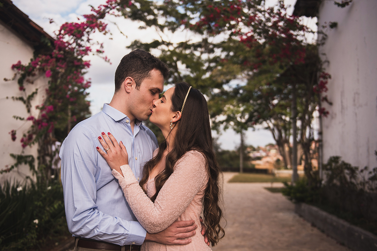 ensaio de namoro, pré casamento pré wedding, tiradentes mg, casamento em mg, casando em mg, ensaio fotografico entardecer, e-session,serra de tiradentes,  engengement session,save the date, centro historico tiradentes, wedding day
