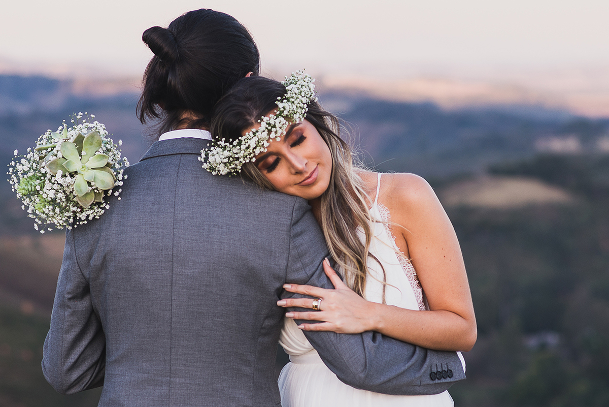 ensaio namoro, pre wedding, ensaio de casal, ensaio externo, centro historico tiradentes mg, e-session, fotografia de casamento casando em mg, casamento em bh, save the date, estudio marie foto e filmes, serra sao jose, engagement session, serra sao jose