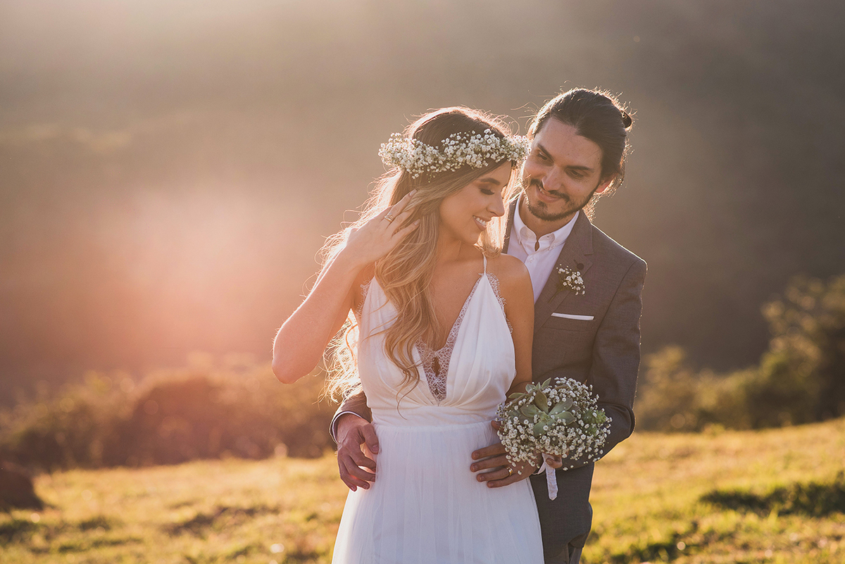 ensaio namoro, pre wedding, ensaio de casal, ensaio externo, centro historico tiradentes mg, e-session, fotografia de casamento casando em mg, casamento em bh, save the date, estudio marie foto e filmes, serra sao jose, engagement session, serra sao jose