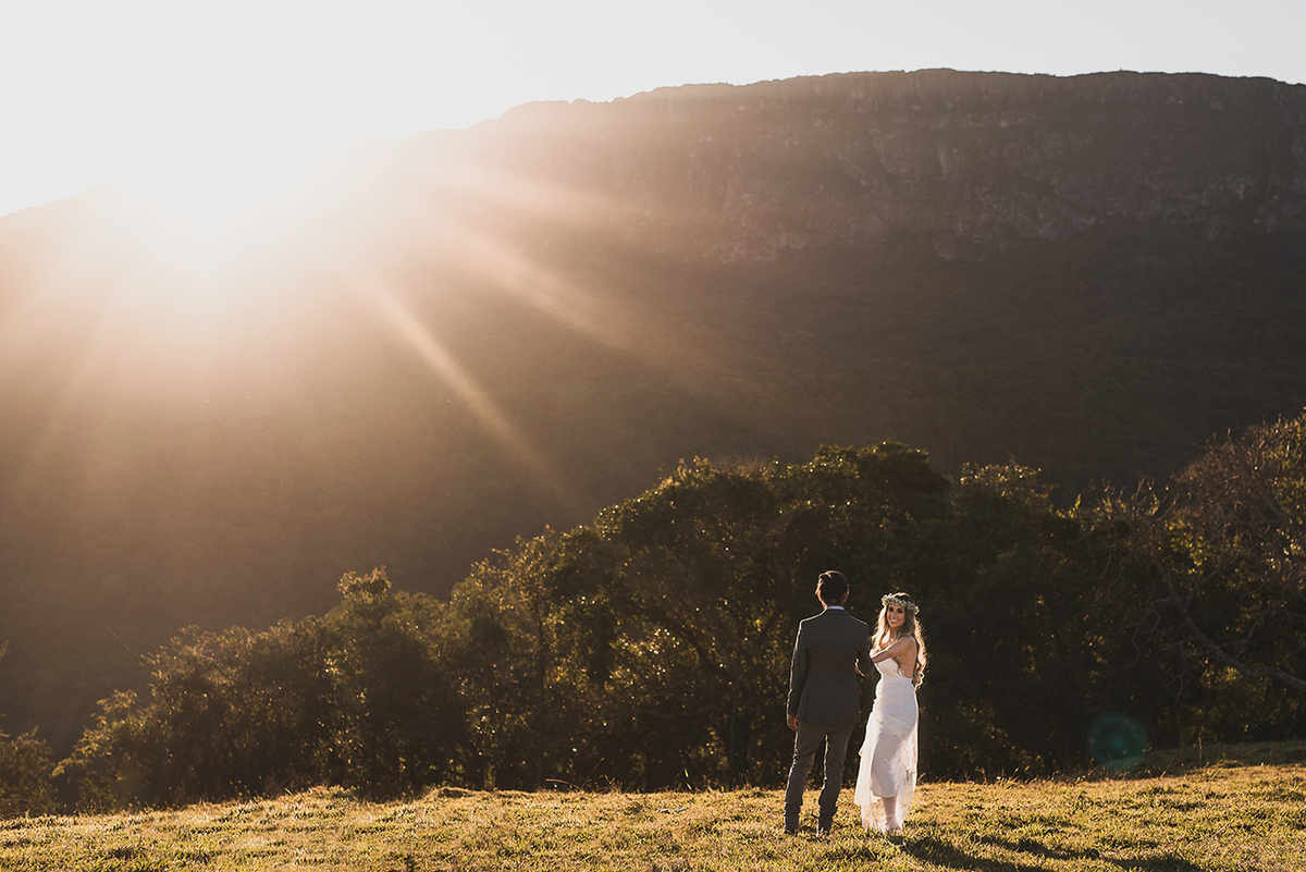 ensaio namoro, pre wedding, ensaio de casal, ensaio externo, centro historico tiradentes mg, e-session, fotografia de casamento casando em mg, casamento em bh, save the date, estudio marie foto e filmes, serra sao jose, engagement session, serra sao jose