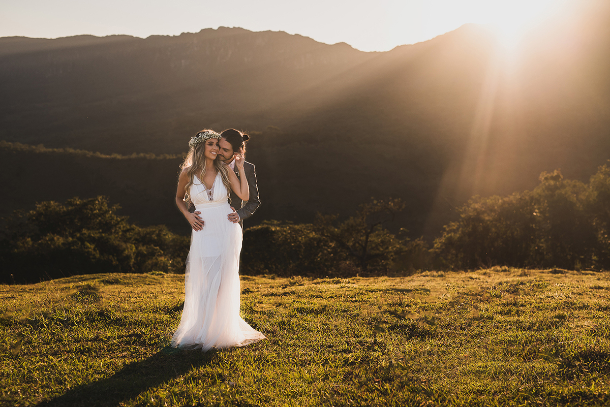 ensaio namoro, pre wedding, ensaio de casal, ensaio externo, centro historico tiradentes mg, e-session, fotografia de casamento casando em mg, casamento em bh, save the date, estudio marie foto e filmes, serra sao jose, engagement session, serra sao jose