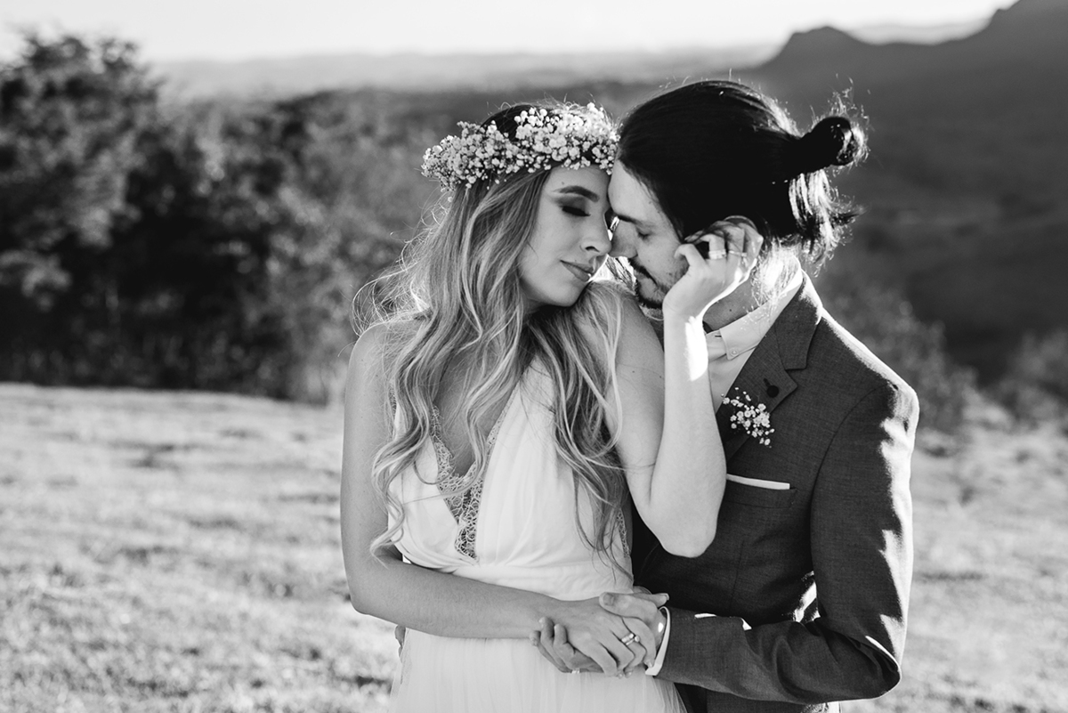 ensaio namoro, pre wedding, ensaio de casal, ensaio externo, centro historico tiradentes mg, e-session, fotografia de casamento casando em mg, casamento em bh, save the date, estudio marie foto e filmes, serra sao jose, engagement session, serra sao jose