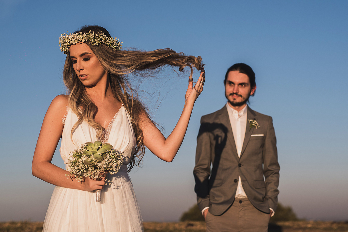 ensaio namoro, pre wedding, ensaio de casal, ensaio externo, centro historico tiradentes mg, e-session, fotografia de casamento casando em mg, casamento em bh, save the date, estudio marie foto e filmes, serra sao jose, engagement session, serra sao jose