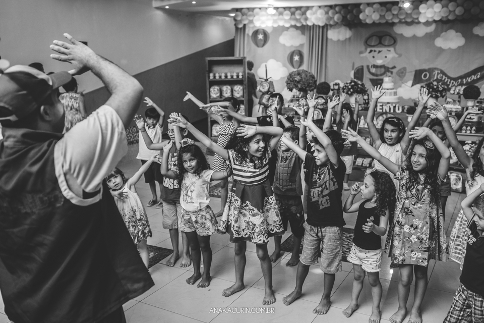 Festa de 1 ano do Bento, com o tema Aviador, fotografada por Ana Kacurin, no Rio de Janeiro