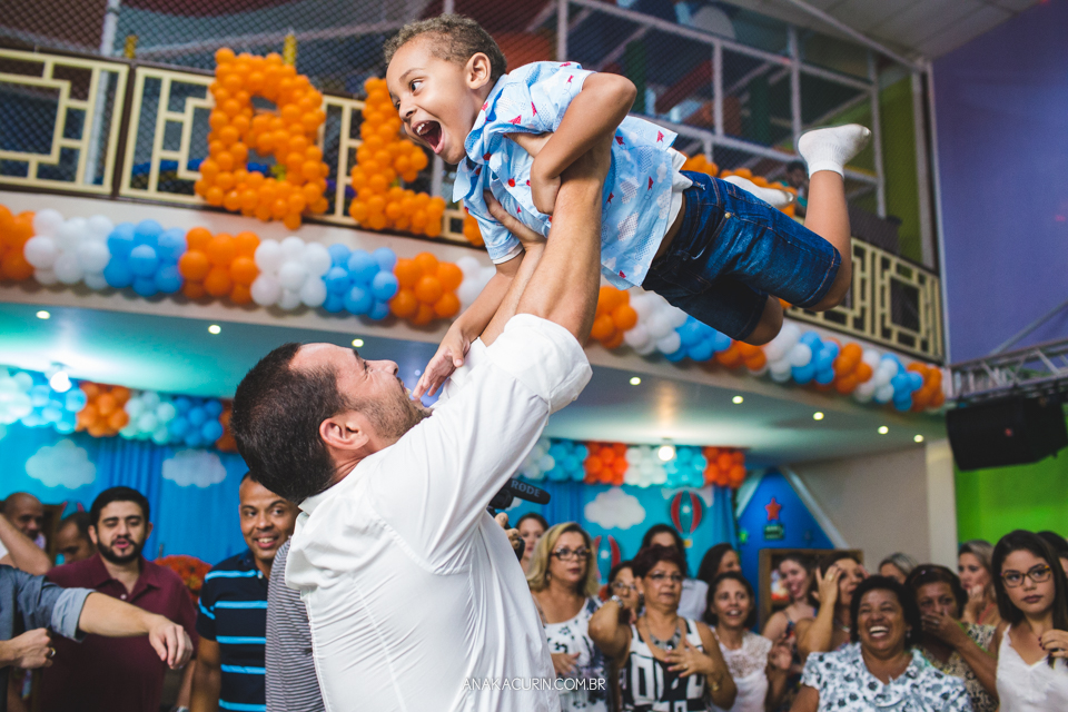 Festa de 1 ano do Bento, com o tema Aviador, fotografada por Ana Kacurin, no Rio de Janeiro