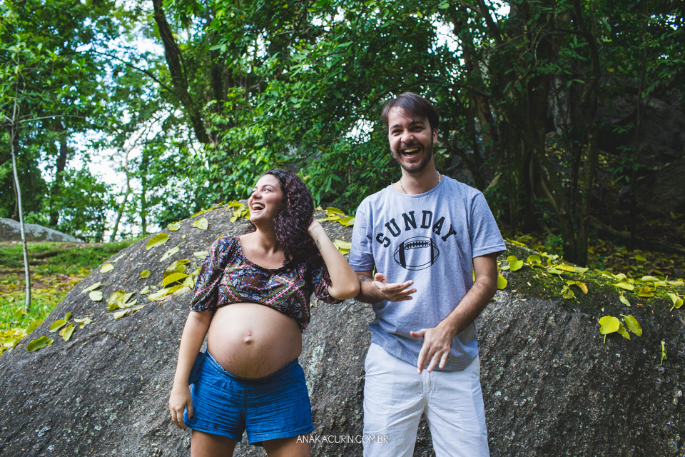 Ensaio de gestante da Roberta Ortiz realizado na Reserva Florestal do Grajaú, no Rio de Janeiro por Ana Kacurin