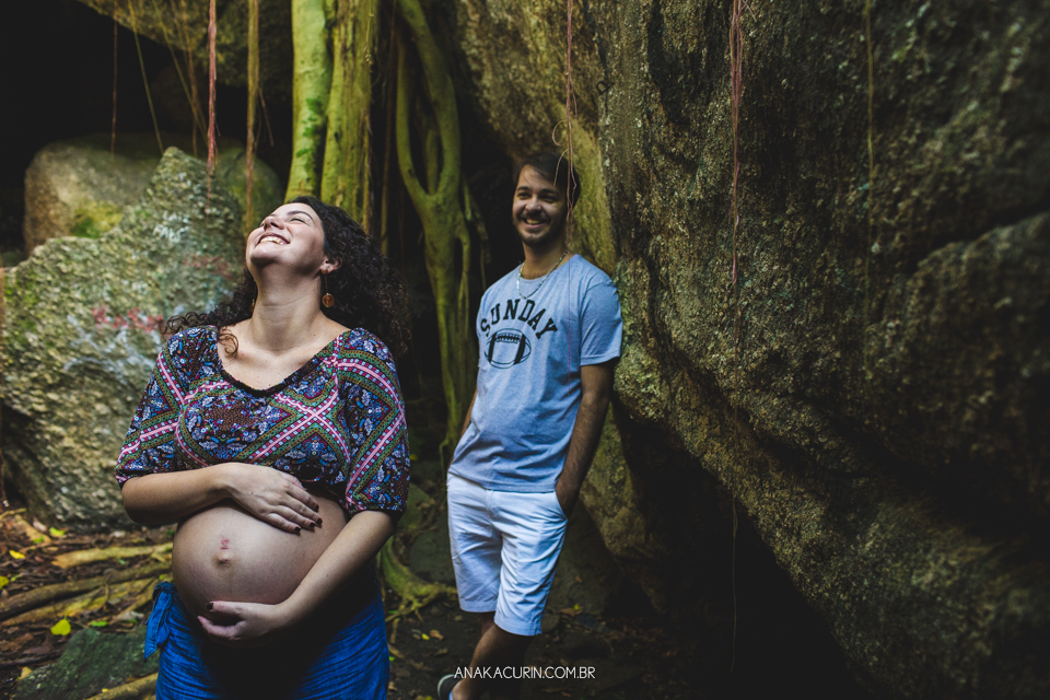 Ensaio de gestante da Roberta Ortiz realizado na Reserva Florestal do Grajaú, no Rio de Janeiro por Ana Kacurin