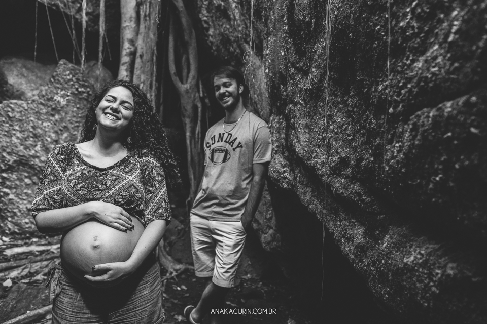 Ensaio de gestante da Roberta Ortiz realizado na Reserva Florestal do Grajaú, no Rio de Janeiro por Ana Kacurin