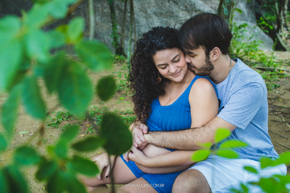 Ensaio de gestante da Roberta Ortiz realizado na Reserva Florestal do Grajaú, no Rio de Janeiro por Ana Kacurin