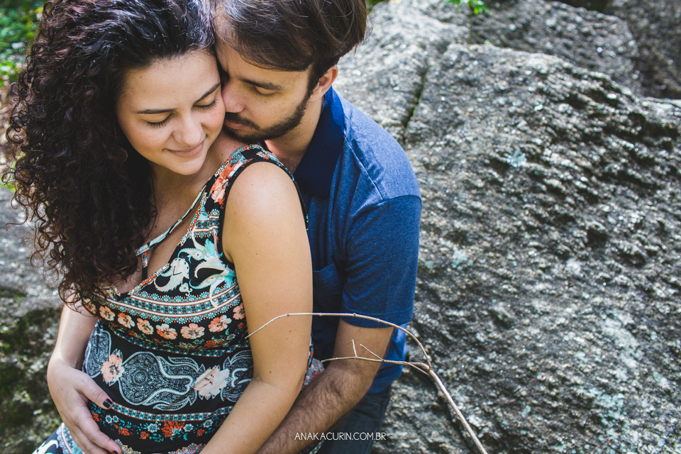 Ensaio de gestante da Roberta Ortiz realizado na Reserva Florestal do Grajaú, no Rio de Janeiro por Ana Kacurin