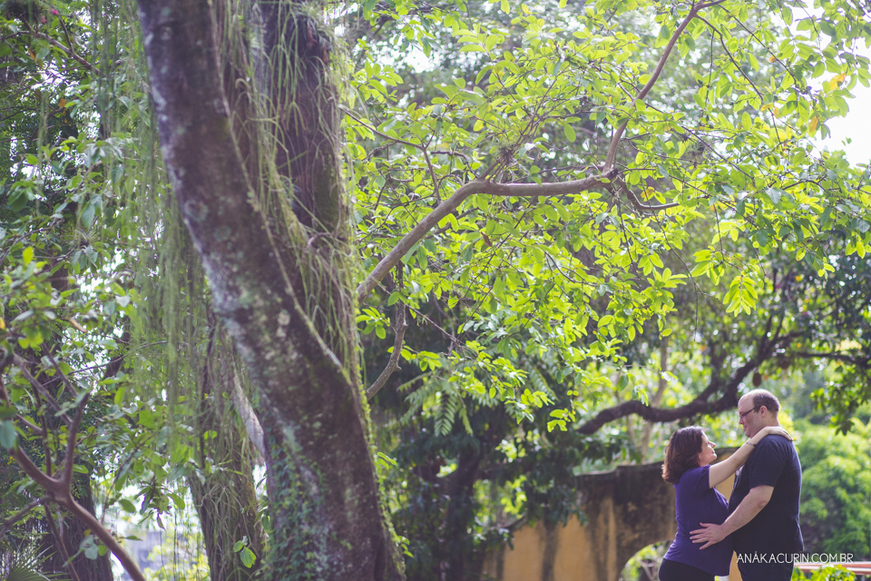 Ensaio de gestante / fotografia de gestante do Gabriel Beluga e Ana Carolina no PArque das Ruínas no Rio de Janeiro RJ, enquanto eles esperavam ansiosamente a Maria Gabriela.
