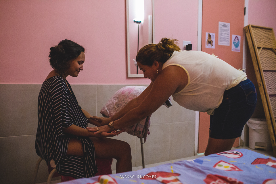 Parto natural do Bento que aconteceu na Casa de Parto David Capistrano em Realengo, Rio de Janeiro, fotografado por Ana Kacurin