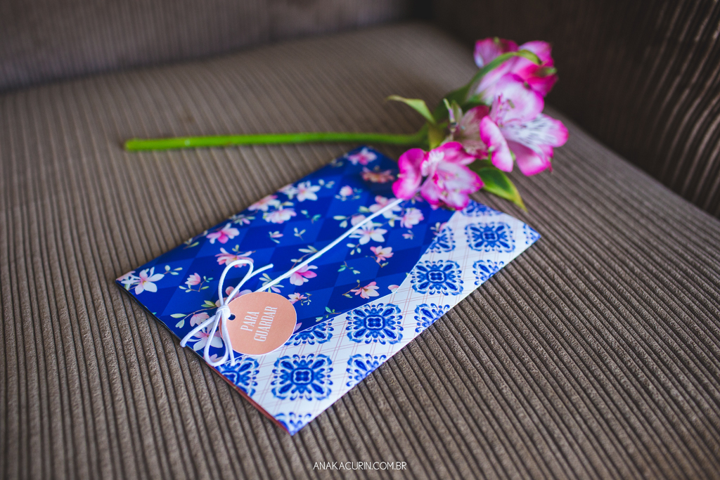 Convite de Casamento de Larissa e Daniel, no Solar Real, em Santa Tereza, no Rio de Janeiro