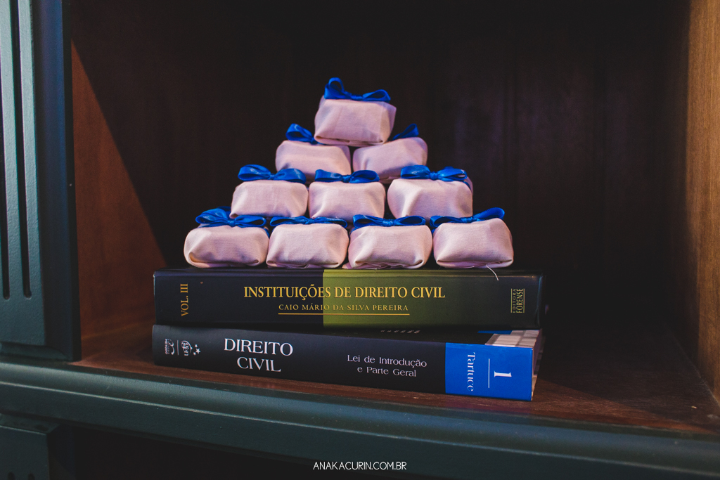 Decoração de casamento do casal de noivos Larissa e Daniel, feita pela Oh Lindeza no Solar Real em Santa Teresa